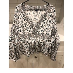 Aeropostale bell sleeve top! Size large!